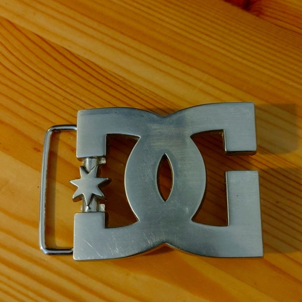 DC belt buckle